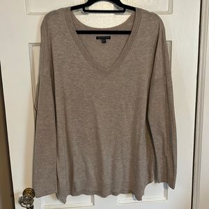 American Eagle XL tan light weight sweater like new